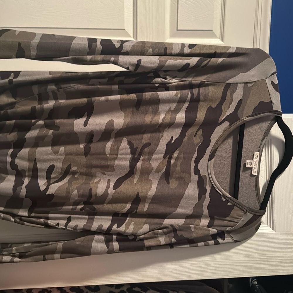 Brand new without tags never worn camo long sleeve shirt with drawstring bottom